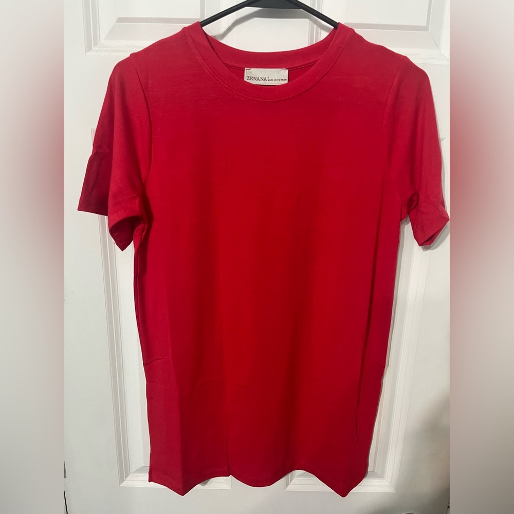 Zenana Women’s Basic layering short sleeve T-Shirt -multi sizes. Red